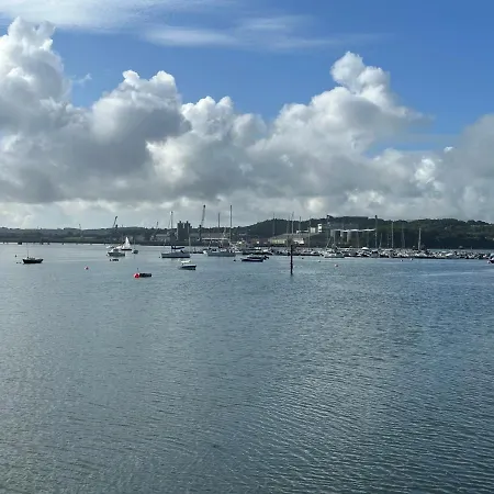 The Lodge, Monkstown Pensionat