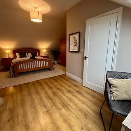 The Lodge, Monkstown בית הארחה Monkstown (Cork)